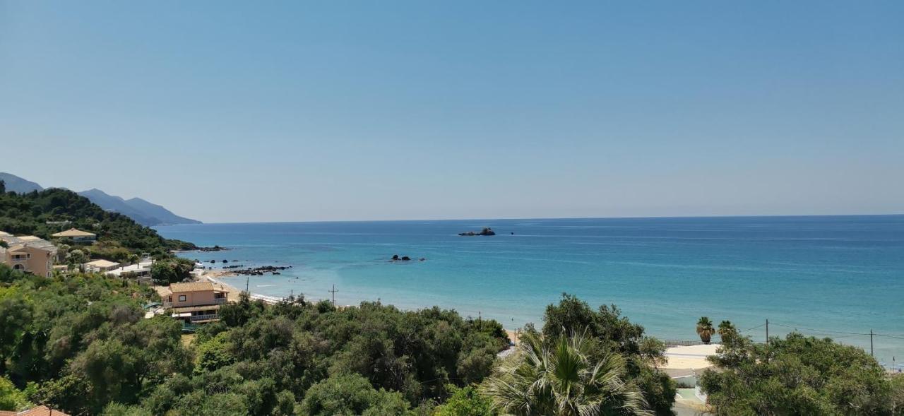 Pelekas Beach Apartments Rolling Stone Bagian luar foto