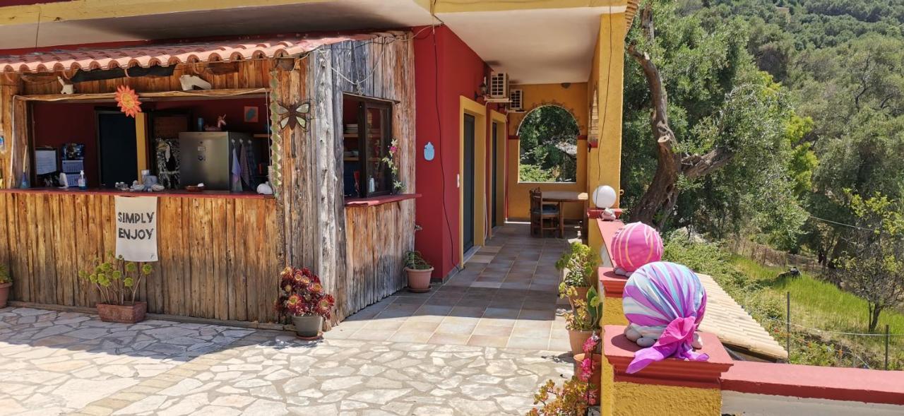 Pelekas Beach Apartments Rolling Stone Bagian luar foto