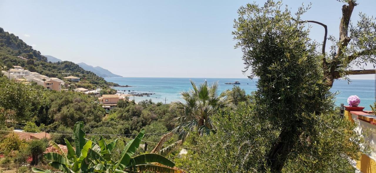 Pelekas Beach Apartments Rolling Stone Bagian luar foto