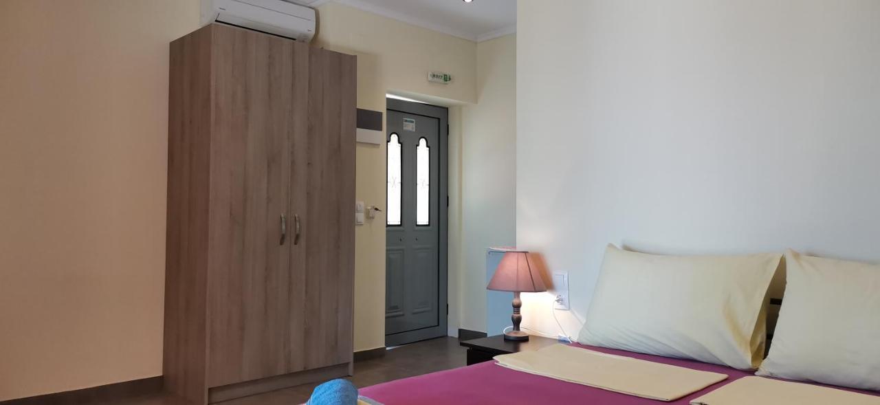 Pelekas Beach Apartments Rolling Stone Bagian luar foto