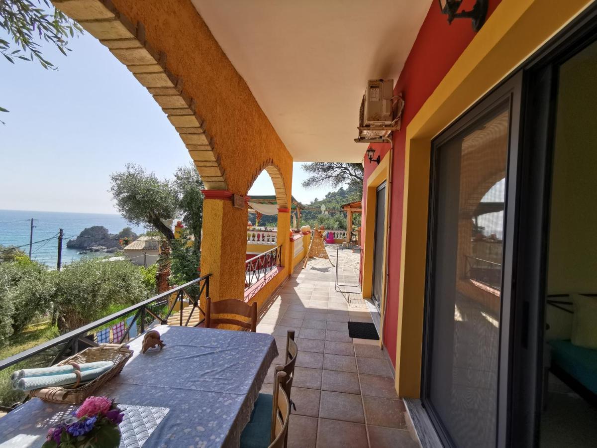 Pelekas Beach Apartments Rolling Stone Bagian luar foto