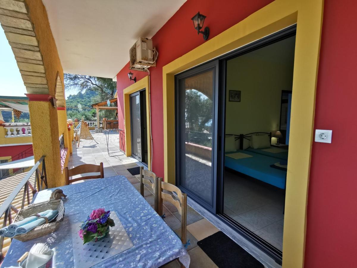 Pelekas Beach Apartments Rolling Stone Bagian luar foto