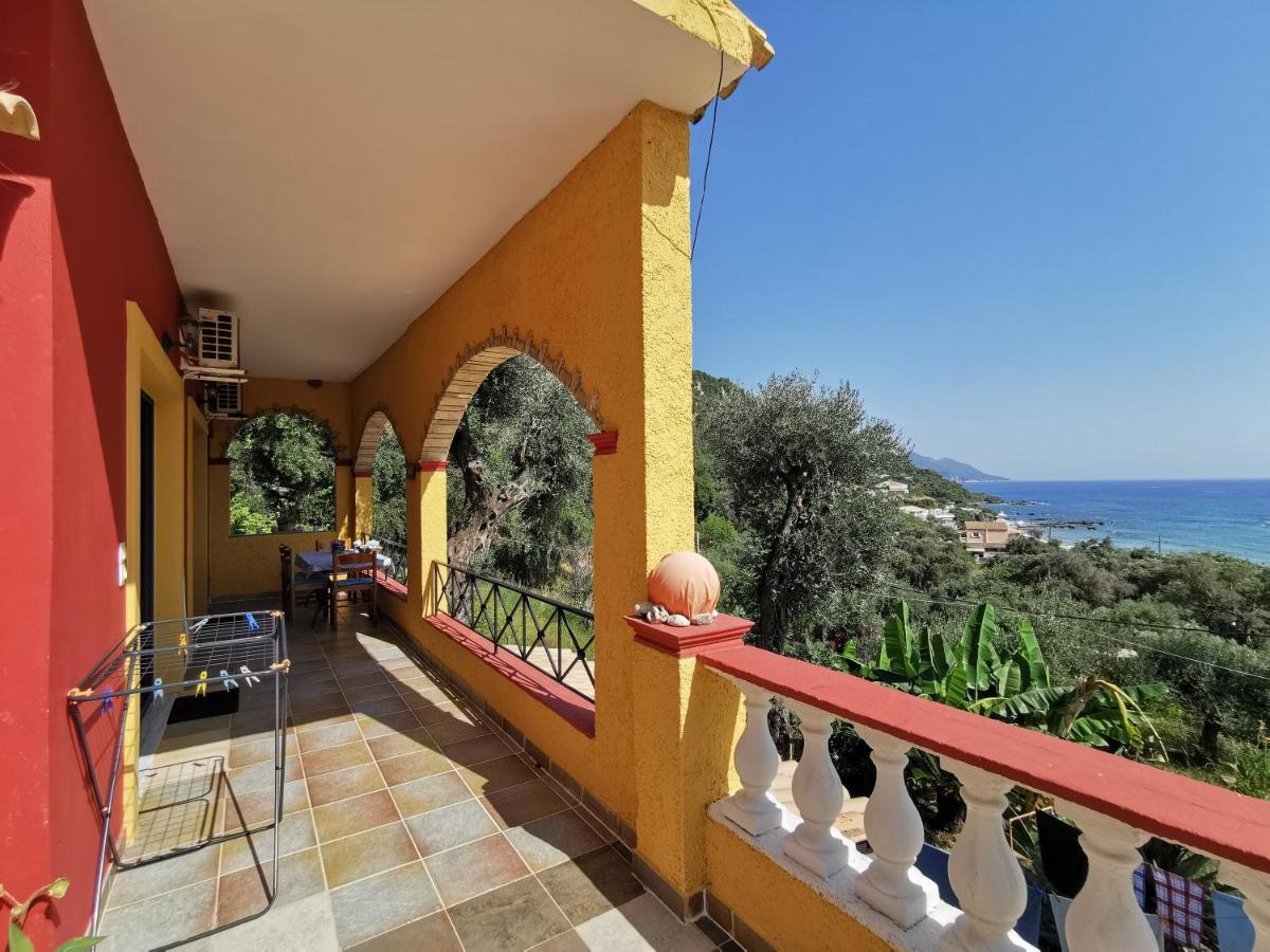 Pelekas Beach Apartments Rolling Stone Bagian luar foto