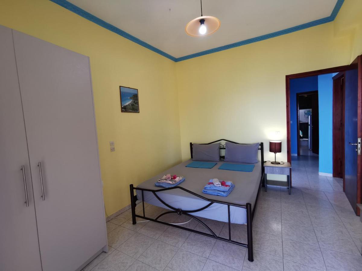Pelekas Beach Apartments Rolling Stone Bagian luar foto