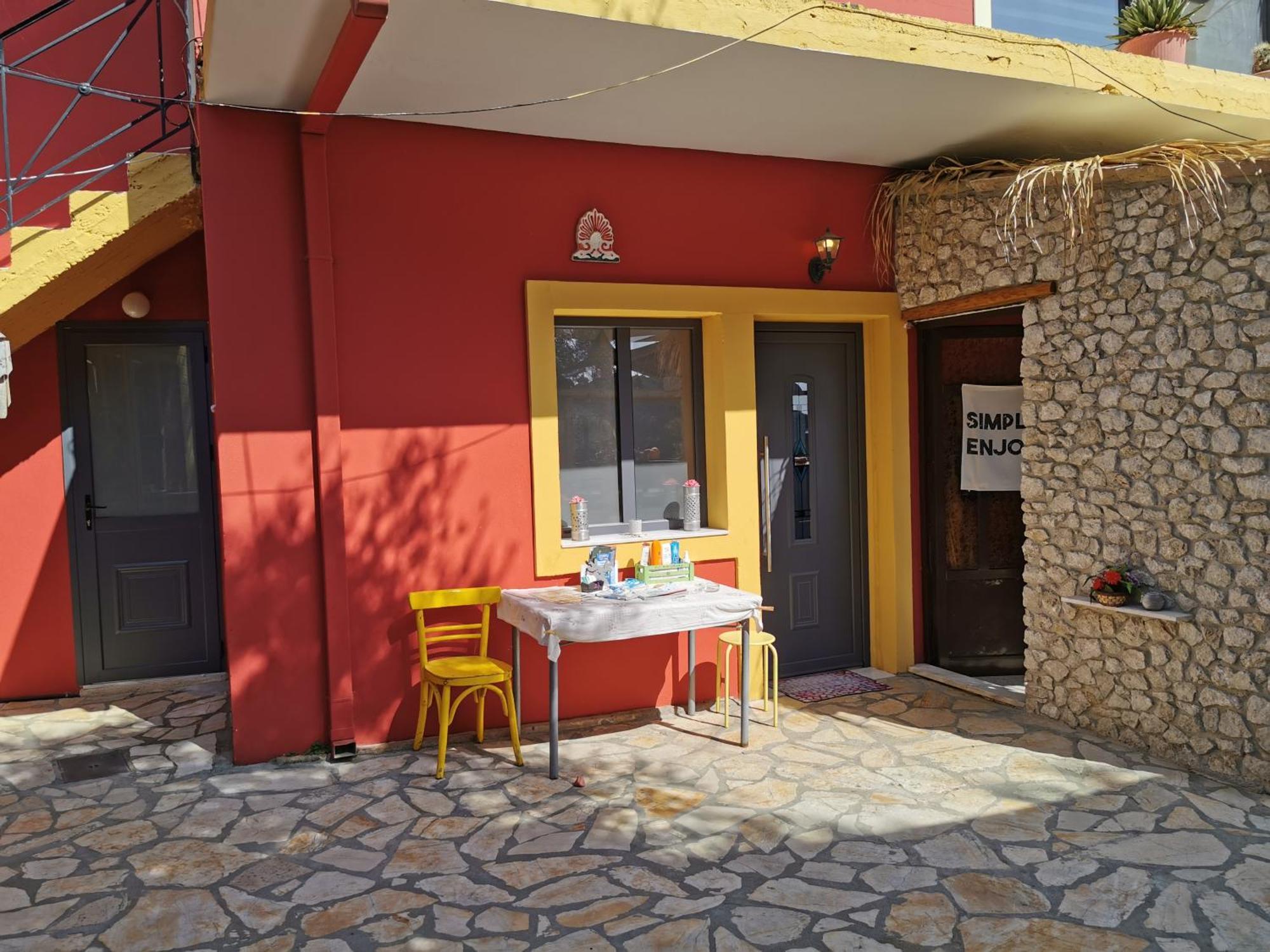 Pelekas Beach Apartments Rolling Stone Bagian luar foto