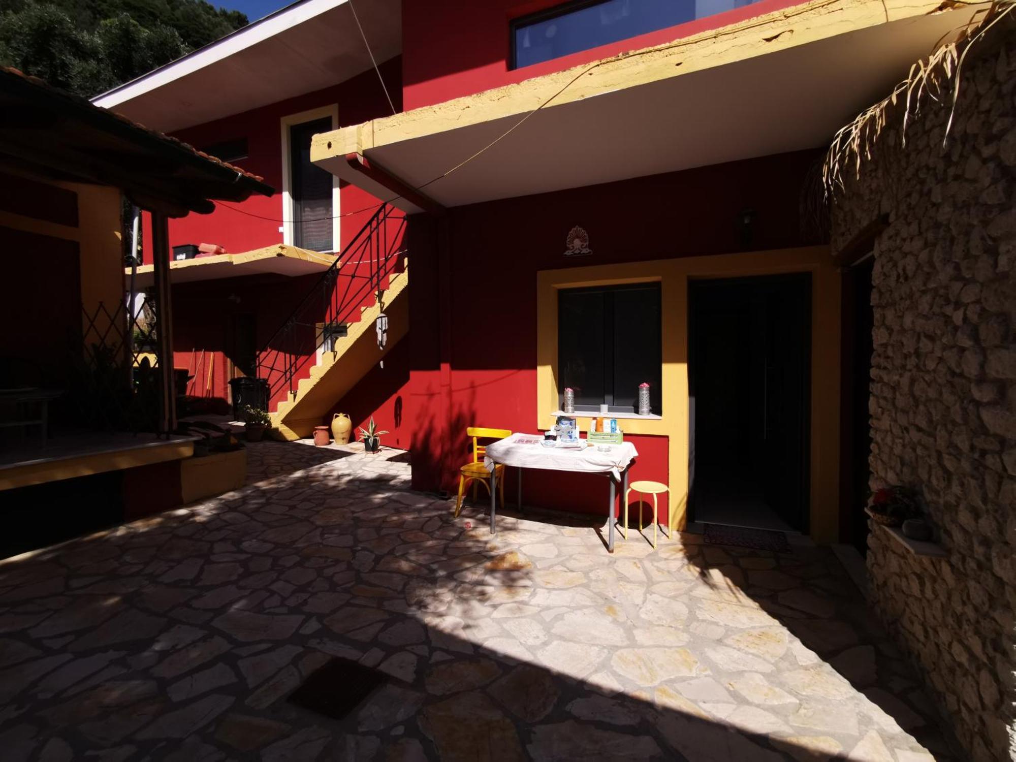 Pelekas Beach Apartments Rolling Stone Bagian luar foto