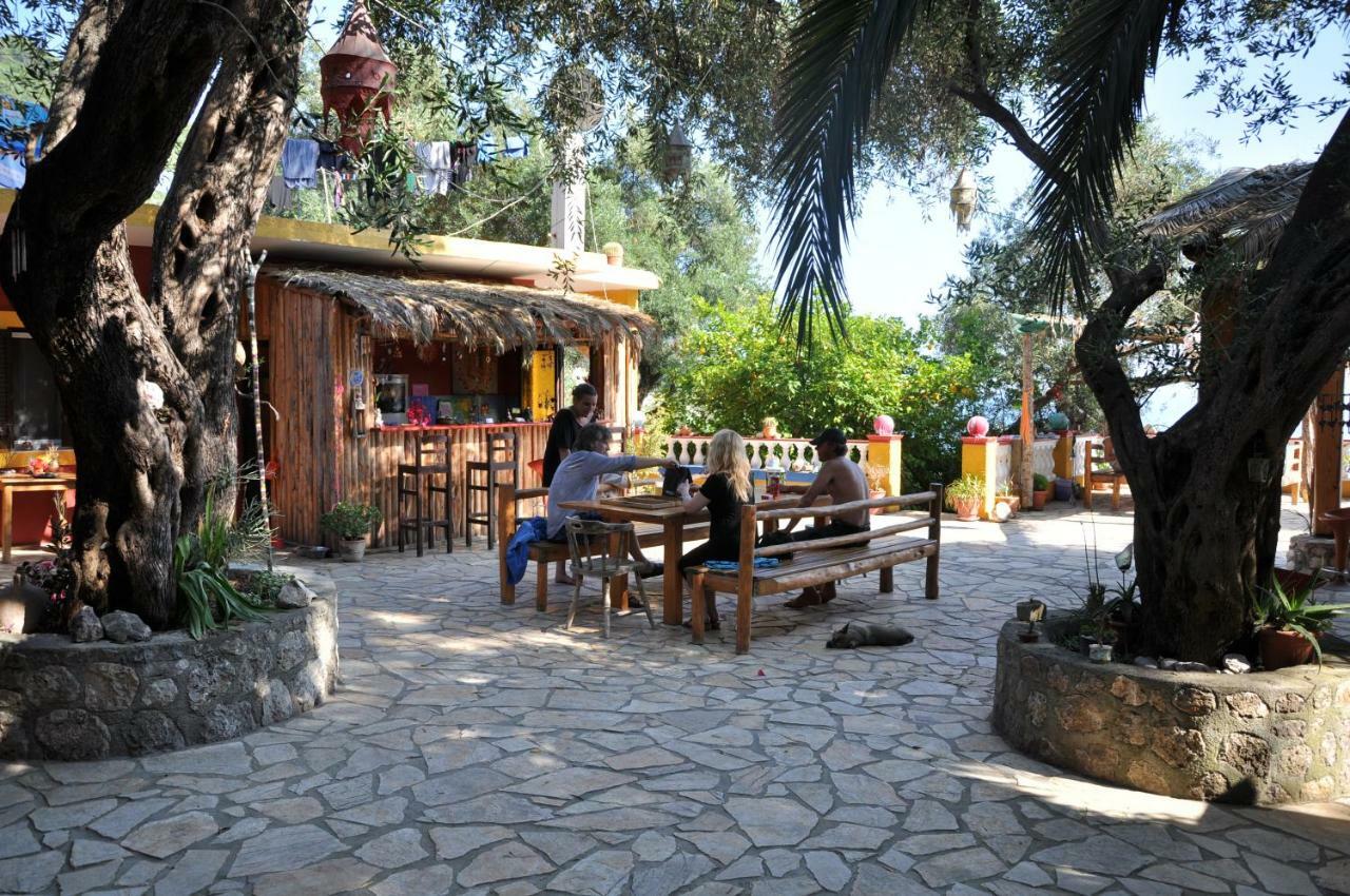 Pelekas Beach Apartments Rolling Stone Bagian luar foto